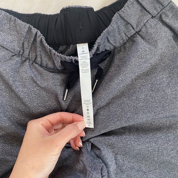 Lululemon On the Fly 7/8 Pants NWOT - Picture 3 of 3